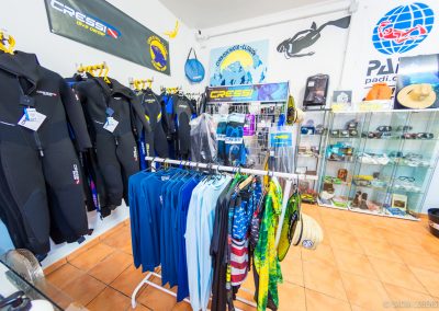 Buceo El Bajón, Tienda